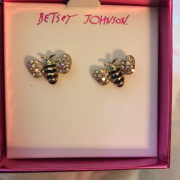 Betsey Johnson Jewelry - 🔴 Queen Bee Earrings!🐝 Betsy Johnson💖